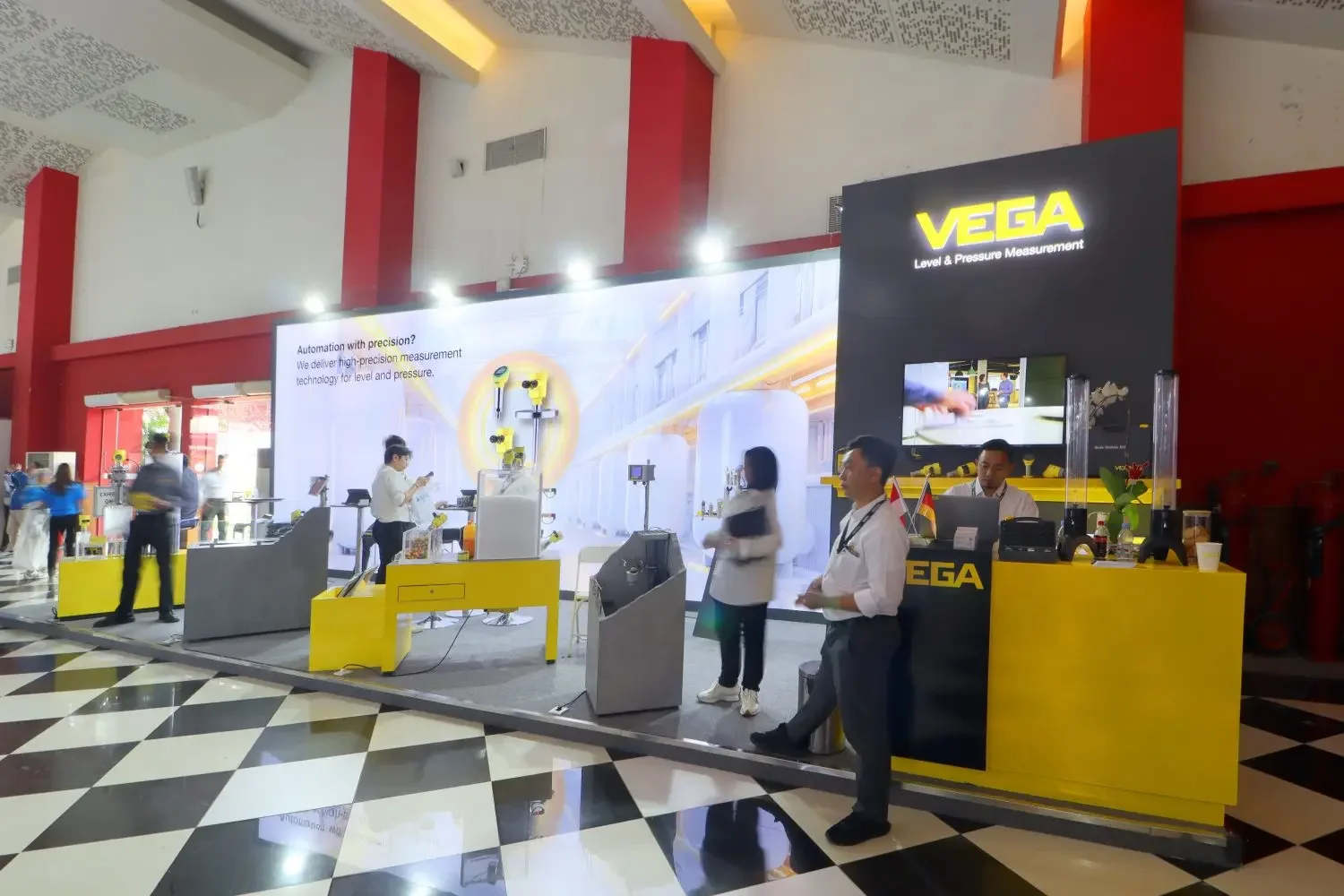 Vega – MANUFACTURING 2025 Angle 1